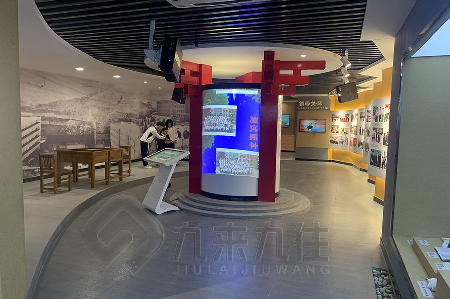 高中校史馆设计,数字化校史展览馆施工,九来九往多媒体校史馆建设计公司